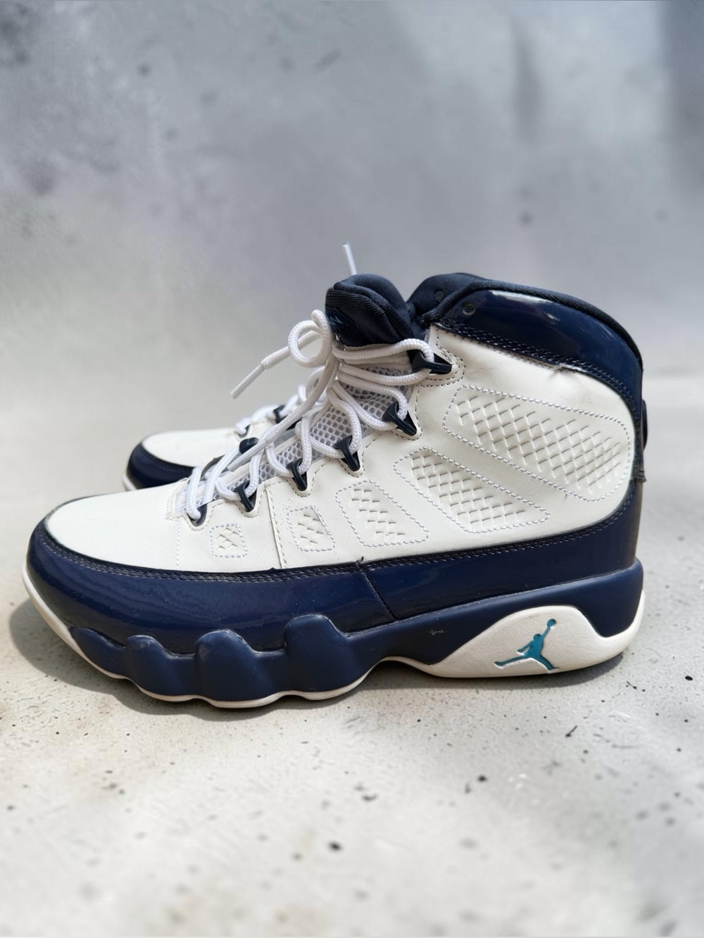 NIKE Air Jordan 9 Retro UNC Pearl Blue White 302370-145 Men's size 8.5